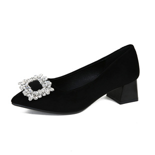 New Spring and Autumn pointed toe low heel single-layer shoes women's commuter women's shoes low mouth rhinestone square buckle not tired feet chunky heel shoes