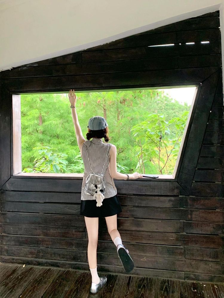 여성을 위한 프렌치 하이엔드 레트로 스트라이프 레이스업 셔츠, 니치 디자인, 시크한 리본매듭 홀터넥 민소매 탑, 여름