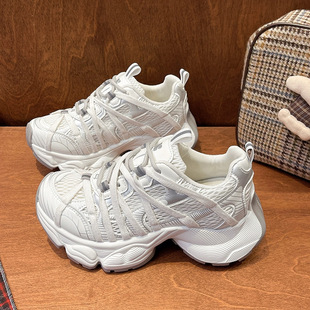 2025 Spring and Summer New Breathable Spider Web Red Student Wrap Niche Design Casual Fashion Sports Torre Shoes
