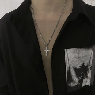 European and American Fashion Shot Full Diamond Cross Pendant Necklace Men's Niche Design Hip-hop Woolen Chain Women's Simple All-match Necklace