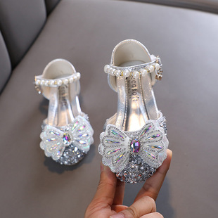 2023 Summer Girls Butterfly Diamond Girls Princess Baby Small Zhongda Children's Sandals Shoes Dance Shoes