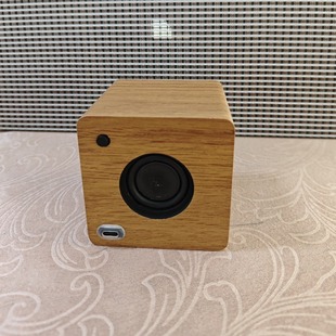 Bluetooth-динамик беспроводной динамик квадратный с высоким качеством звука с лампой