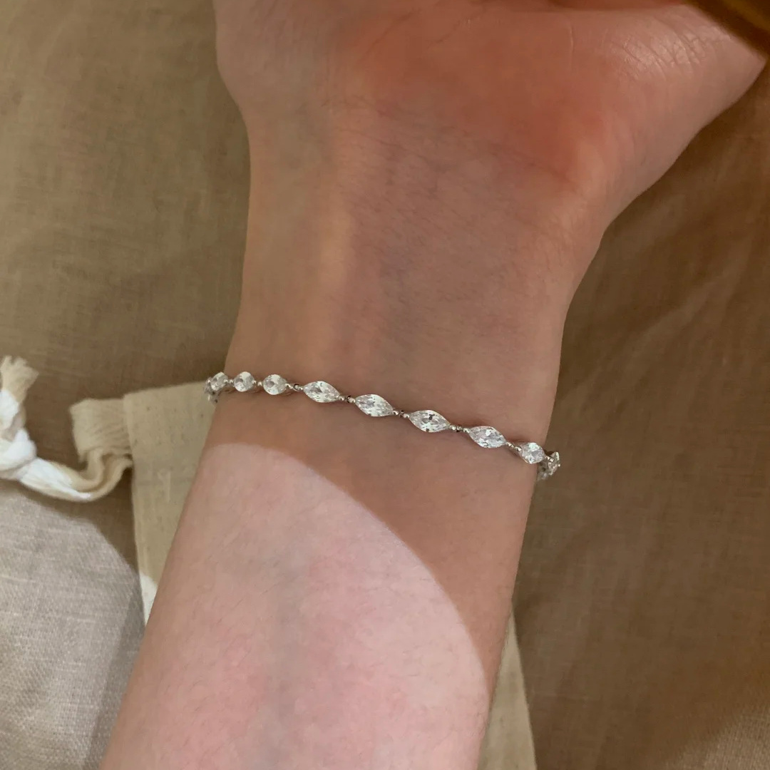 韩系清冷感极细马眼满钻银色手链女轻奢精致高级感叠戴手饰配饰品