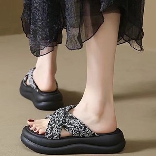 Slippers Women's Outer Wear 2025 Summer New Chinese Style National Style Thick Bottom Sandals Fashionable Pregnant Women's Beach Sandals