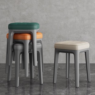 Modern Simple Plastic Stool 2024 New Chair Dining Chair Accessible Luxury High-end Household Small Apartment Dining Table Chair