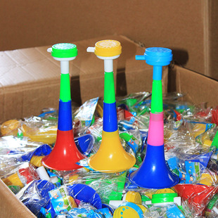 Three-section telescopic horn loud festival cheer props children's musical instruments toys plastic horn 2 yuan small department store