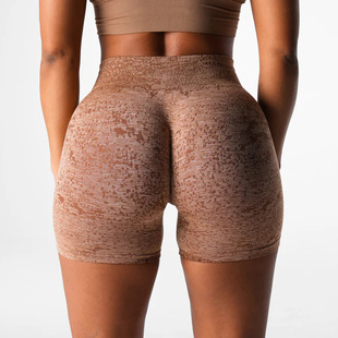 Cross-border Europe and the United States seamless breathable yoga pants peach hip yoga shorts running fitness yoga clothing three-part pants