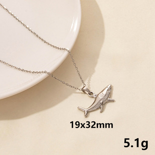 European and American Light Luxury Fashion Simple Necklace Vacuum 18K Electroplated Stainless Steel Marine Texture Pendant High-grade Sense Jewelry