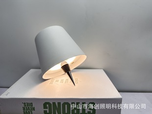 Plastic ABS plug-in wine bottle lamp LED bar restaurant rechargeable RGB dimmable decorative wine bottle table lamp wholesale