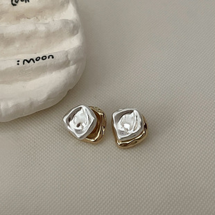 Irregular Metal Silver Needle Earrings Niche Design High-end Light Luxury Earrings Women's Gold and Silver Contrast Vintage Earrings