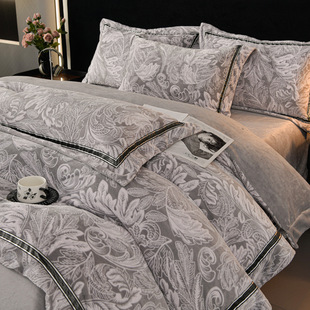 2024 New Jacquard Ribbon Milk Velvet Bed Cover Four-piece Set Autumn and Winter Quilt Thickened Warm