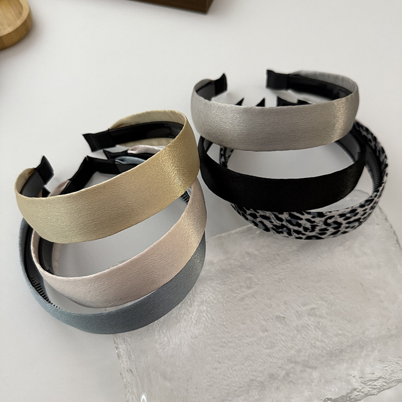 Satin Solid Color Mercerized Wide Headband for Women 2025 New Style Hairband Face Wash Hairpin High-End Stylish Headband Hair Accessory