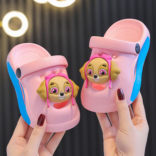 Wang Wang team children's hole shoes for boys and girls cute baby summer children's non-slip cartoon home children's small and medium-sized children