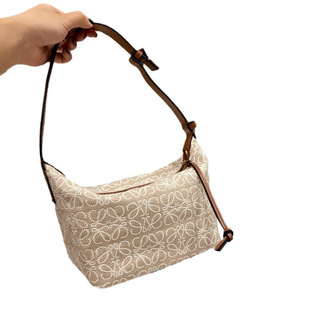 New Luojia Cubi Lunch Box Bag Vintage Jacquard Embroidered Lunch Bag All-match Trendy Portable Niche Underarm Women's Bag