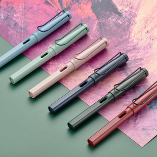 Now wholesale 001 plastic pen high color value can replace the ink bag pen primary school students posture pen practice