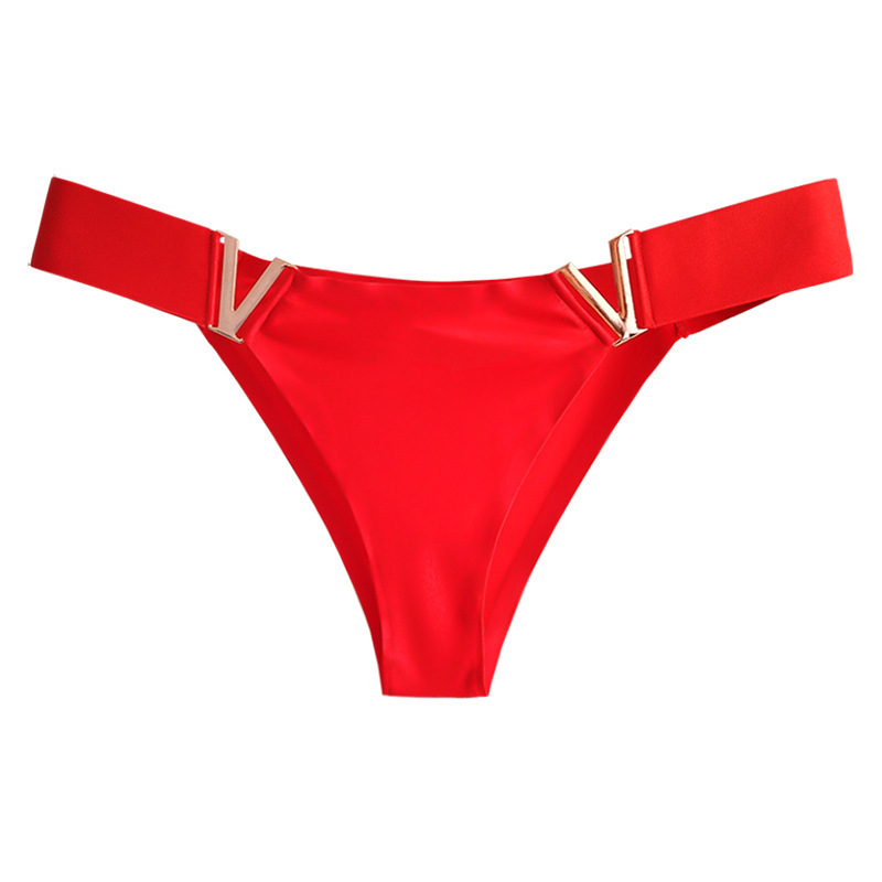 Seamless ice silk panties with metallic V-shaped lettering, fashionable high-slit bikini bottoms, sexy thongs.