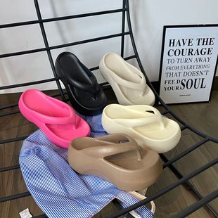 2025 New Thick Bottom High Heel Flip Flops Internet Popular White Height Increasing Women's Summer Breathable Outer Wear Beach Sandals