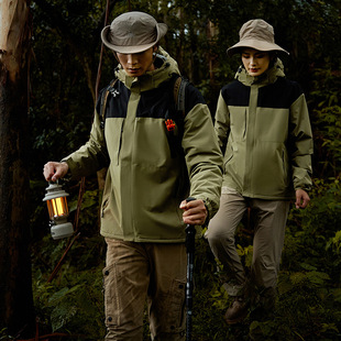Outdoor Mountaineering and Cycling Coat Camping and Fishing Waterproof Windproof One-piece Velvet Jacket for Men and Women fleece-lined Couple Clothes