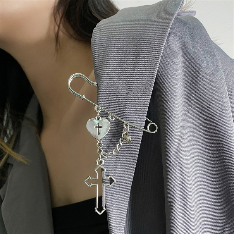 Gothic Silver Chain Brooch Love Cross Buckle Cyberpunk Metal Hip Hop ins Jacket Accessories