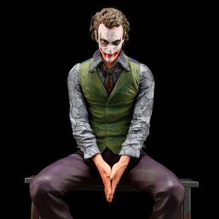 JOKER серии Хит Леджер DC самоубийственный отряд клоун сидя