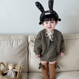 ins spring and autumn girls' baby vintage knitted clothes newborn sweater coat + sling romper suit