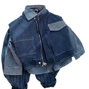 Boys' fleece-lined shirt autumn and winter 2023 Korean style western style children's clothing fashionable thickened top cool handsome children's striped coat