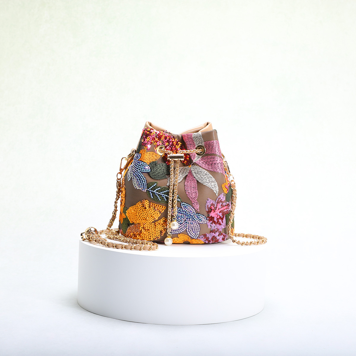 New Chinese Style Vintage National Style Bucket Bag Women's New Arrival Heavy Craft Mesh Embroidered Flower Sequin Chain Crossbody Bag