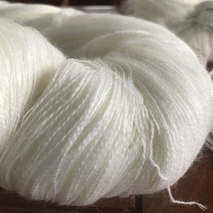 Wool Yarn 2/28Nm Wool Blend Yarn Wool 30 Acrylic 70 Acrylic Wool Blend Yarn
