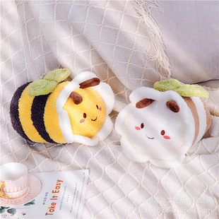 2022 new cute petals bee doll small fresh bee plush toys home decoration pillow wholesale