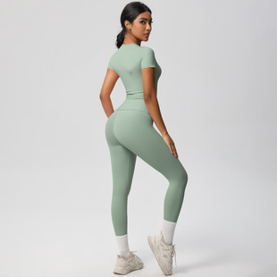 European and American Naked Tight Quick-drying Short-sleeved Yoga Suit suit High Waist Hip-lifting Outdoor Training Running Fitness Sportswear