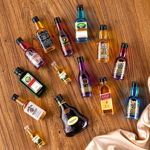 Plastic simulation small wine bottle cake decoration creative decoration red wine bottle foreign wine bottle dad cake decoration supplies