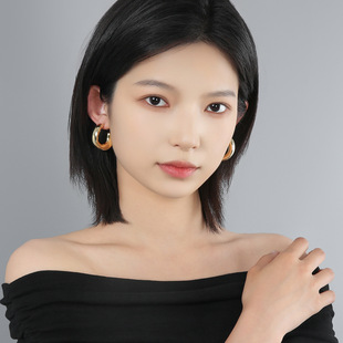 European and American personality exaggerated minimalist C- shaped fashion earrings 925 sterling silver pin temperament earrings niche high-end earrings women