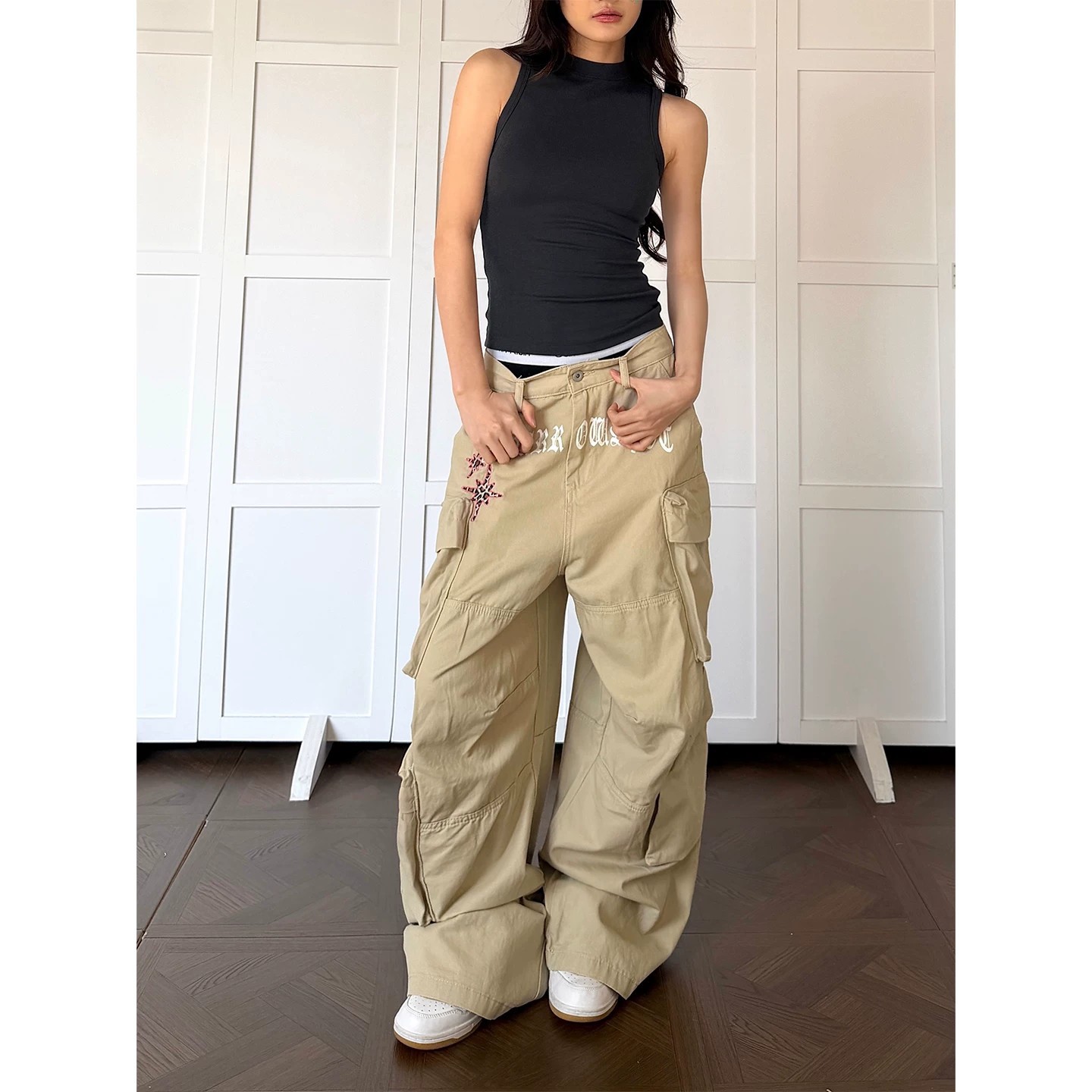 American-Style Workwear Multi-Pocket Wide-Leg Pants for Men and Women, New Loose-Fitting Slimming Design, Trendy Straight-Leg Long Pants