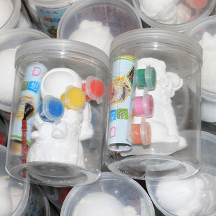 Children's cartoon 3D graffiti plaster doll kindergarten DIY painting white blank painting paint painted toy