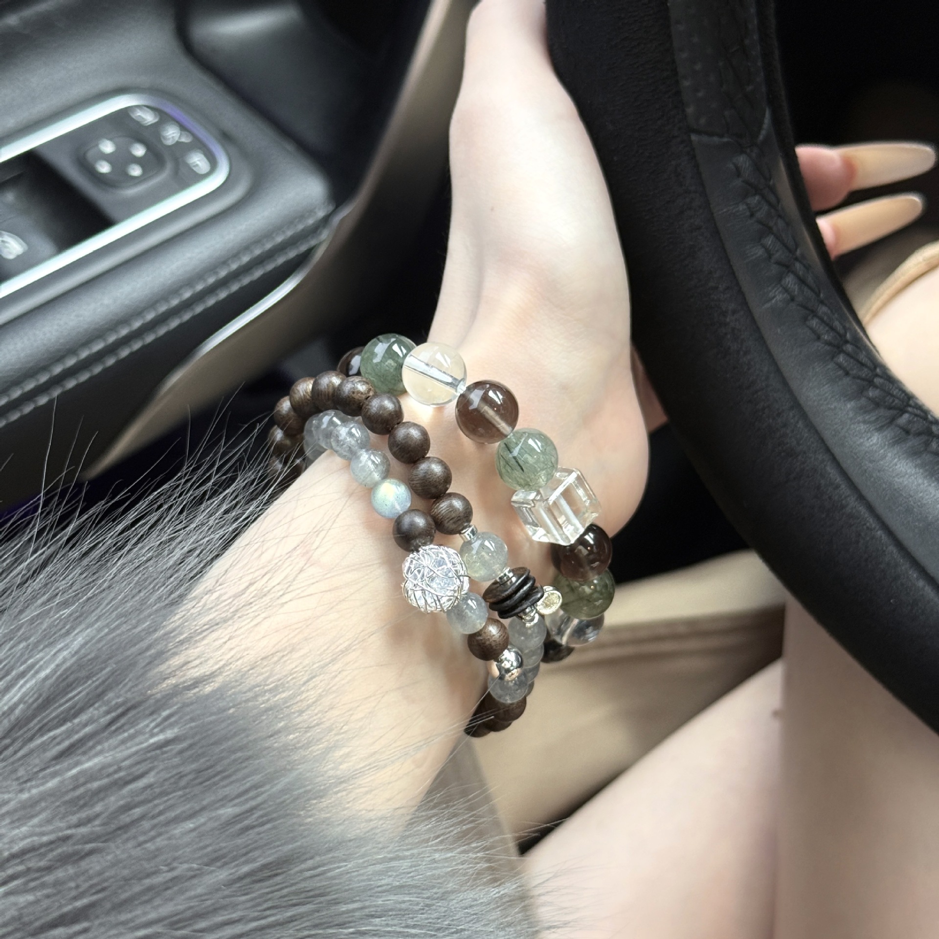 "Reverse Storytelling" Natural Gray Moonlight Sandalwood Crystal Bracelet for Women, Double-Circle Bracelet for Good Luck and Wealth, Couple's Jewelry Gift