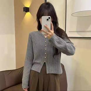 Red V-Neck Shoulder Sweater Women's 2024 Autumn and Winter Thickened High-Level New Year Inner Knitted Base Shirt for Outer Wear