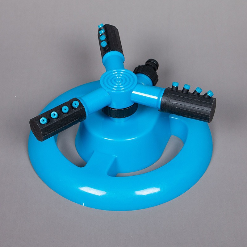 Explosive plastic garden 360 degree automatic rotating three fork sprinkler nozzle round chassis three fork nozzle