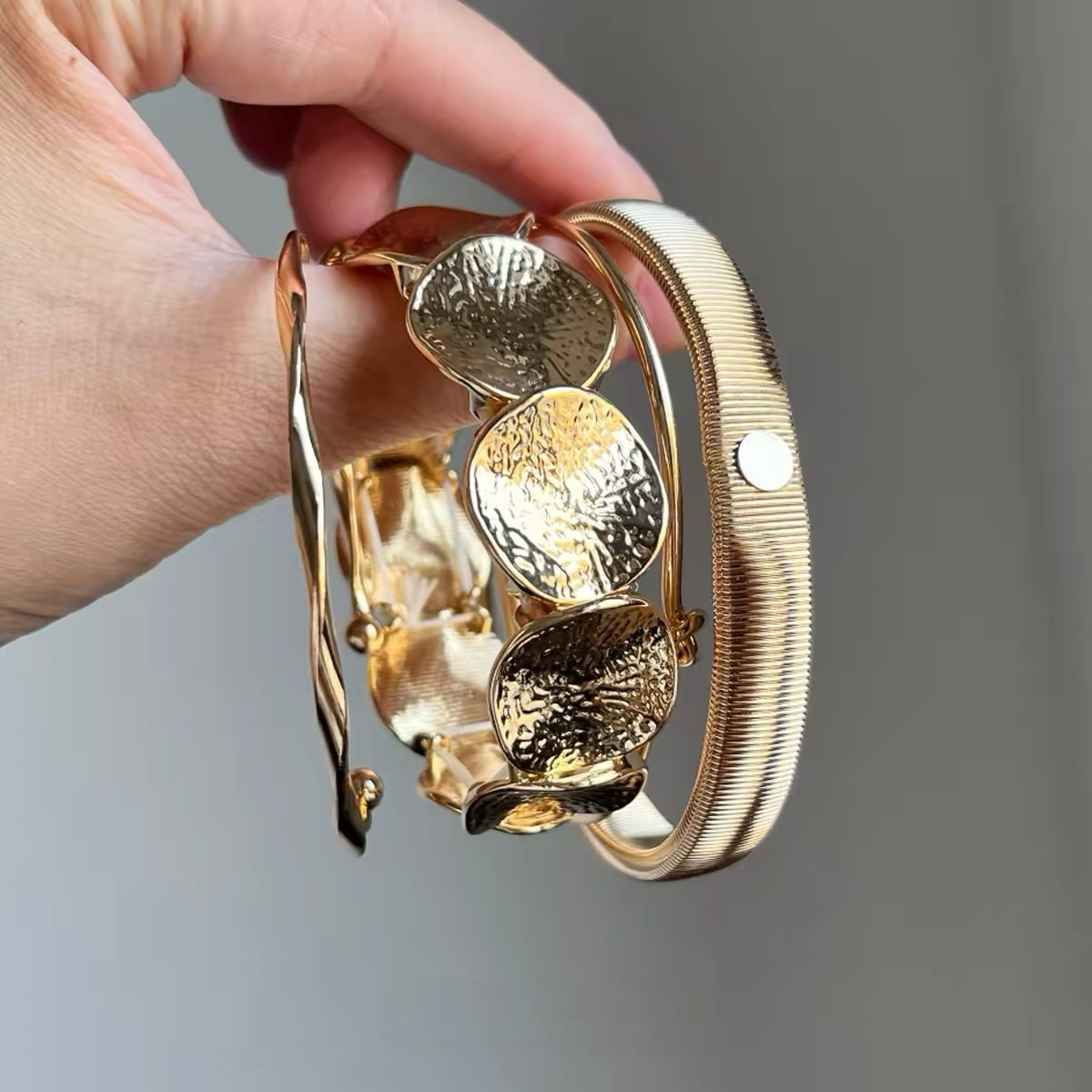 Vintage Second-Hand Bracelet Set, Fashionable and Versatile Wide-Brimmed Bracelets, Stackable High-End Spring and Summer New Style Versatile Bracelets