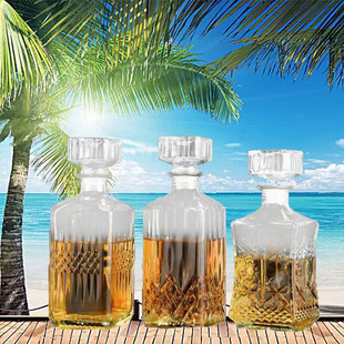 Wholesale square glass wine bottle transparent glass empty wine bottle foreign wine bottle whiskey decanter home-brewed glass bottle
