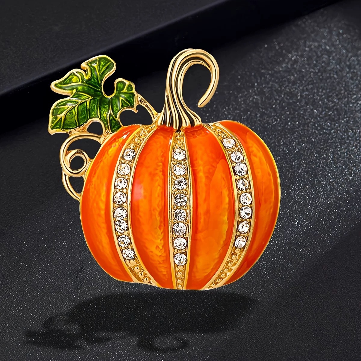 Halloween Rhinestone Pumpkin Brooch European and American Brooch Fashion New Oil Drop Pin Wholesale Holiday Corsage Decoration