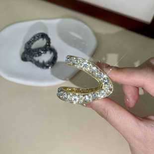 Gun black V-shaped medium clip high ponytail fixed artifact shark clip balls hair tie hairpin female hairpin female
