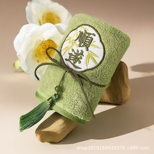Creative Wedding Chinese Embroider Towel Souvenir for Female Bridesmaids and Groomsmen, Practical Small Gifts for Guests' 100Th Anniversary Banquet