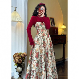 2025 dress French New Vintage Elegant Floral Sling Autumn and Winter Slimming Two-piece Set
