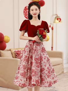 TOAST clothing bride 2024 new small red evening dress female engagement dress back-to-door clothing light luxury