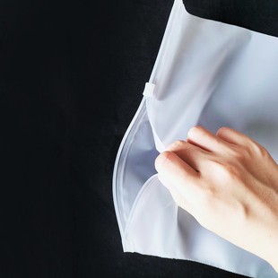 Manufacturer Customized Clothing Packaging Bag, Transparent Plastic Bag, Ziplock Bag, Frosted Zipper Bag, Sock Packaging Bag, Clothing Bag