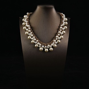 Pearl necklace foreign trade export European and American creative pearl necklace clavicle chain fashion accessories