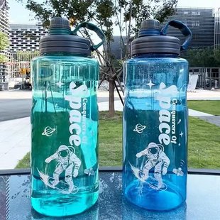 Strict selection of plastic cup outdoor sports portable large capacity water cup kettle straw Internet celebrity student straw cup manufacturer
