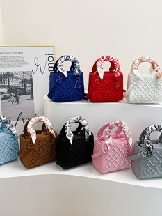 Вышитая женская сумка оптовая handbag2024 новый стиль трансграничная мода женская ручная ручная сумка на одно плечо