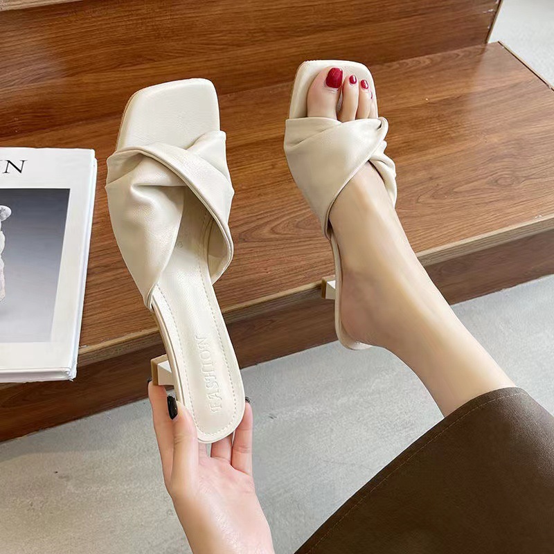 2025 Summer New Style Simple High-Heeled Slip-on Sandals Kitten Heel High Heels French Style Women's Outdoor Half-Slippers