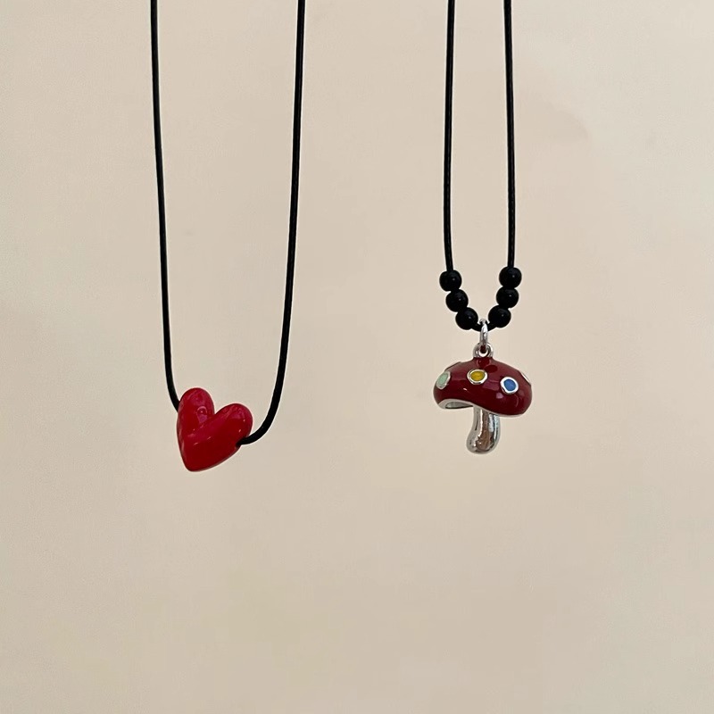 Design Sense Red Oil Dropping Mushroom Pendant Drawstring Necklace Women's Cute Exquisite Niche Fashion All-match Collarbone Chain
